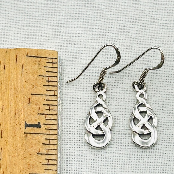 925 Sterling Silver Celtic Knot Dangle Earrings - Picture 6 of 8